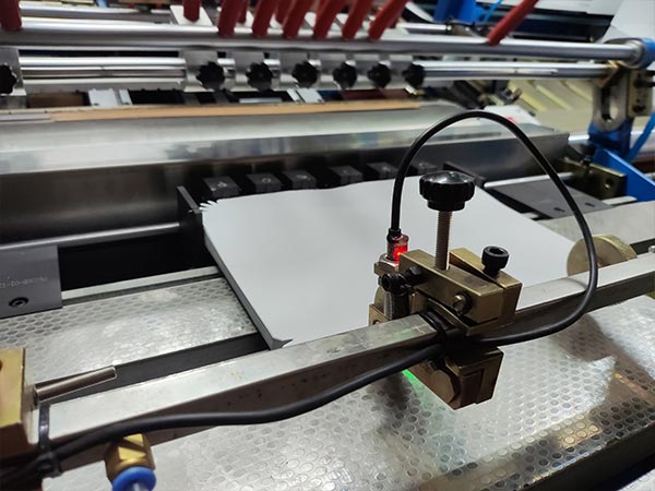 Automatic Round Corner Case Maker